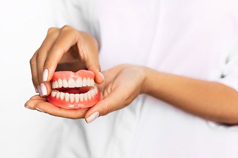 Prótesis dental en la Sagrera en Blaudent